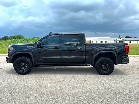 Used 2026 GMC Sierra 1500 AT4X w/ AT4X AEV Edition AWD/4WD image 5