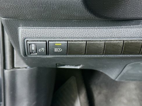 Used 2024 Toyota Corolla LE image 17