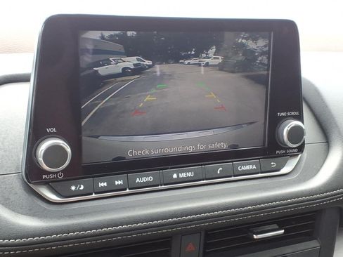 Used 2023 Nissan Rogue SV AWD/4WD image 19