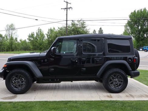 New 2026 Jeep Wrangler Unlimited Sport AWD/4WD image 25