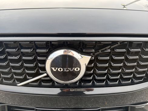 Used 2024 Volvo S60 B5 Core FWD image 40