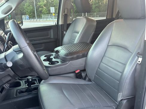 Used 2018 RAM 2500 Tradesman w/ Chrome Appearance Group image 14