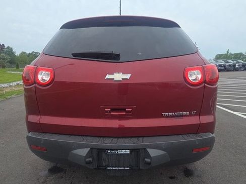 Used 2011 Chevrolet Traverse LT w/ Personal Connectivity Package FWD image 9