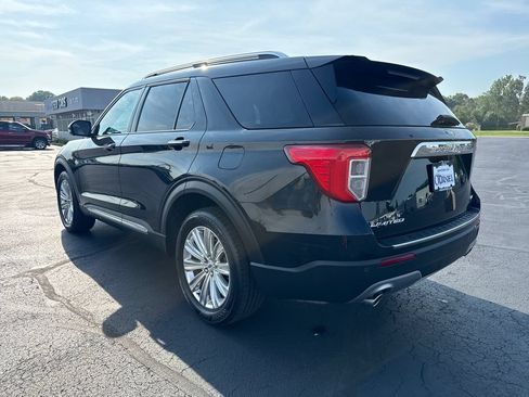 Used 2023 Ford Explorer Limited w/ Limited Technology Package AWD/4WD image 2