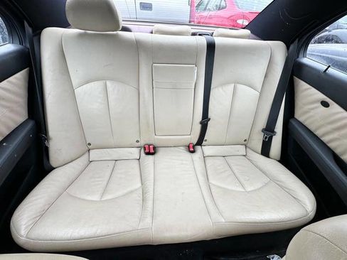 Used 2007 Mercedes-Benz E 350 4MATIC Sedan image 31