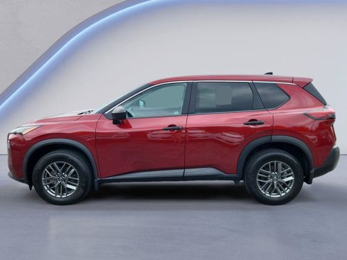 Used 2023 Nissan Rogue S AWD/4WD image 6