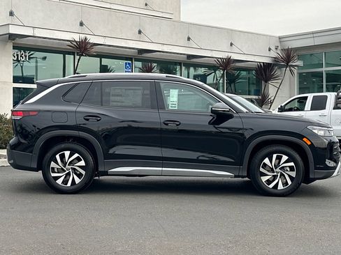 New 2026 Volkswagen Tiguan S image 4