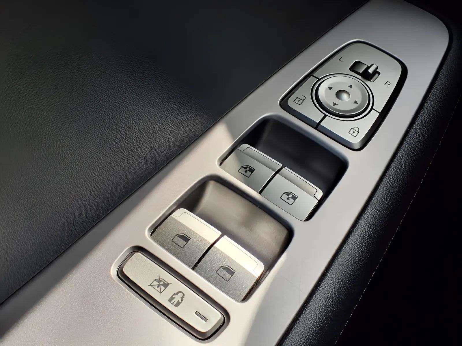 Certified 2025 Hyundai Palisade XRT FWD image 17