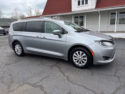 Used 2019 Chrysler Pacifica Touring-L