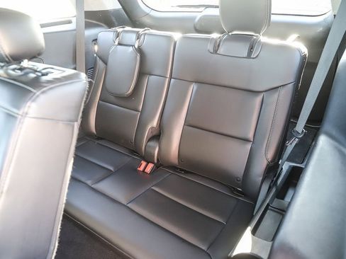 Used 2024 Ford Explorer XLT w/ Equipment Group 202A image 23