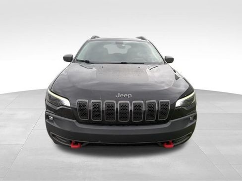 Used 2019 Jeep Cherokee Trailhawk w/ Comfort/Convenience Group AWD/4WD image 9