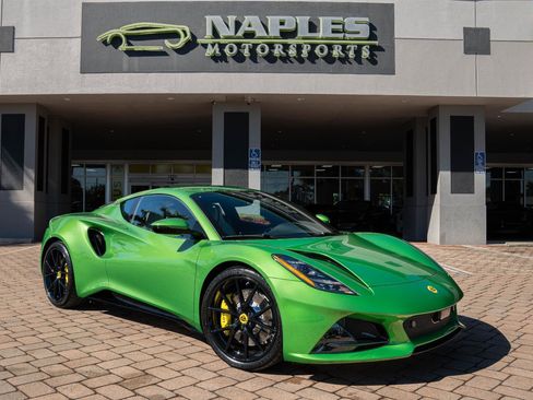 New 2026 Lotus Emira SE image 2