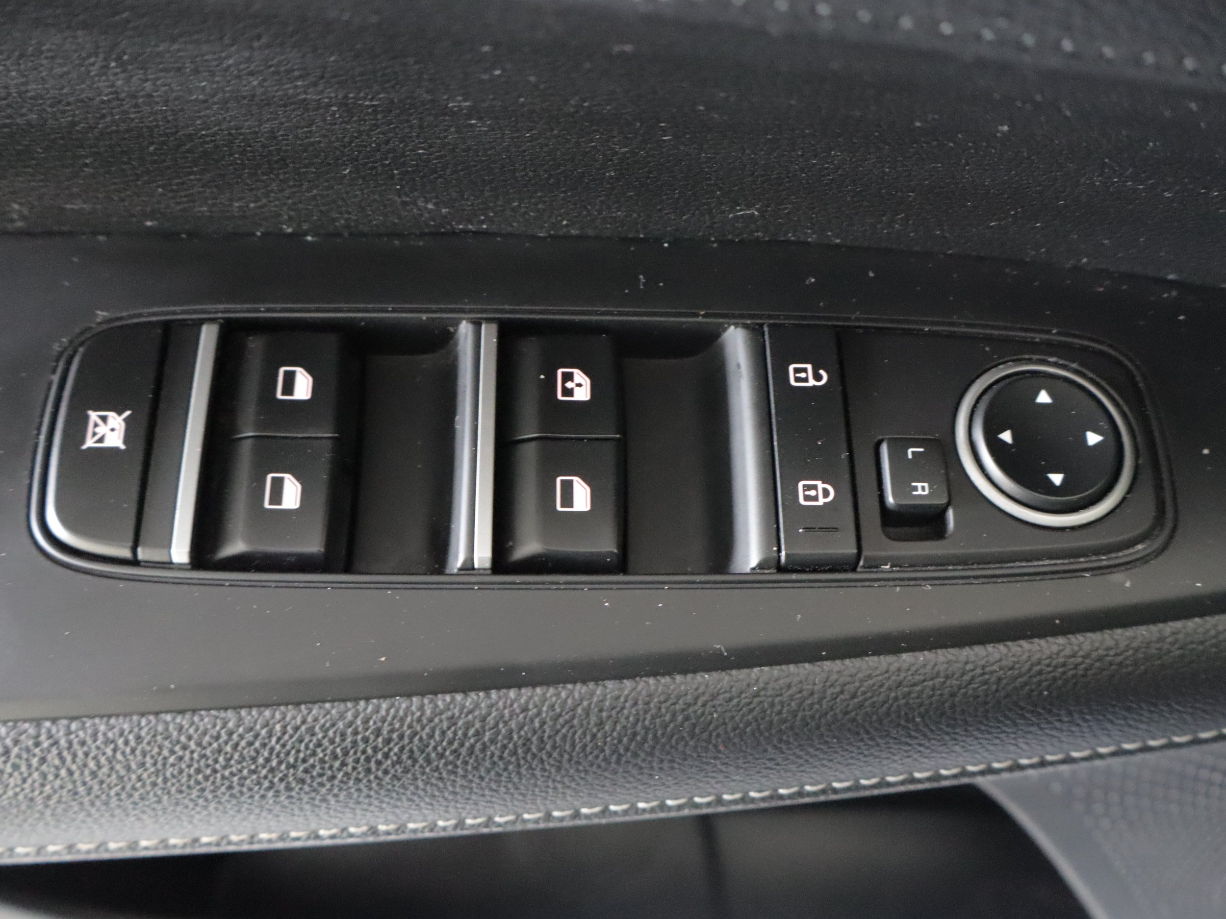 Used 2023 Kia Forte GT-Line w/ GT-Line Premium Package FWD image 11
