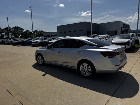 Used 2022 Nissan Sentra S FWD image 22