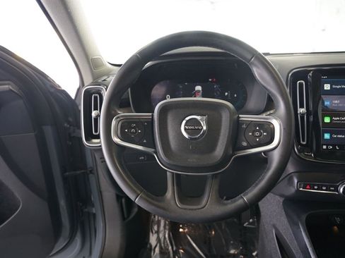 Used 2023 Volvo XC40 B4 Ultimate FWD image 14