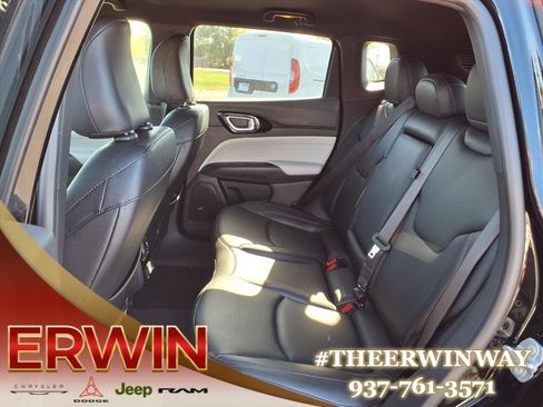 Certified 2024 Jeep Compass Limited image 5