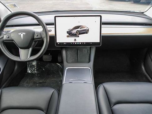 Used 2023 Tesla Model 3 Standard Range image 11