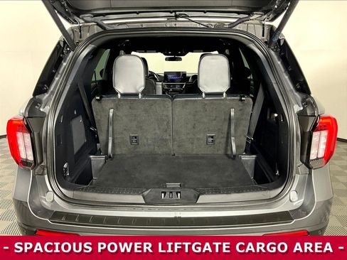 Used 2025 Ford Explorer ST-Line AWD/4WD image 36