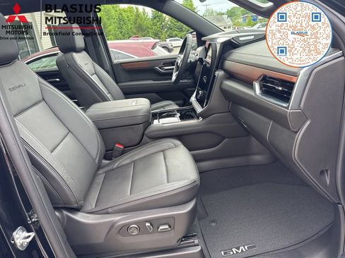 Used 2026 GMC Yukon Denali w/ Sun & Power Step Package AWD/4WD image 49