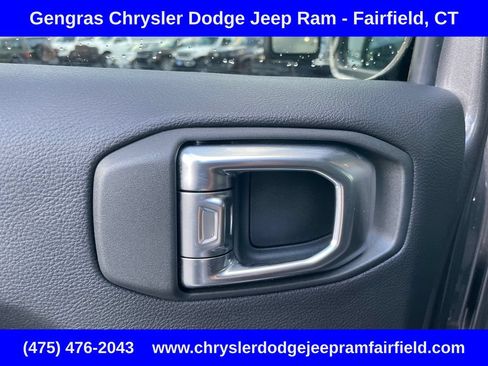 Certified 2025 Jeep Wrangler Unlimited Sahara AWD/4WD image 38
