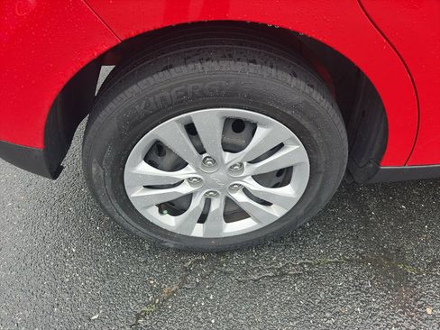 Used 2023 Kia Soul LX image 9