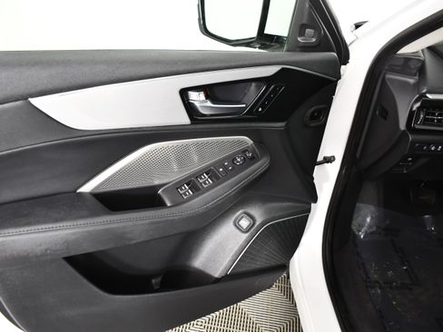 Used 2023 Acura MDX SH-AWD image 37