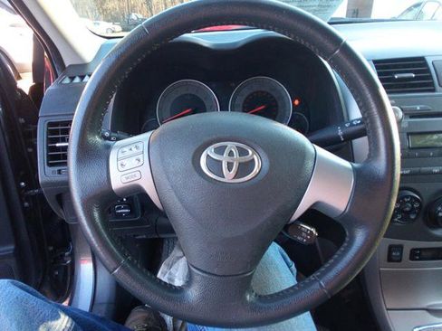 Used 2010 Toyota Corolla image 23