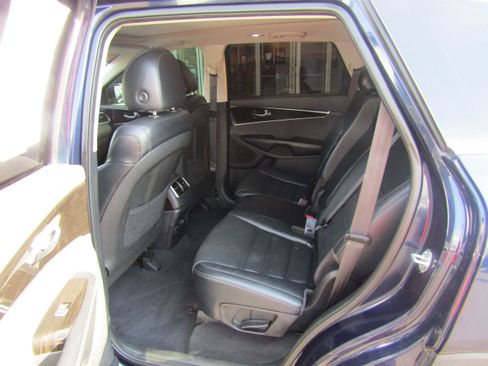 Used 2020 Kia Sorento EX FWD image 16