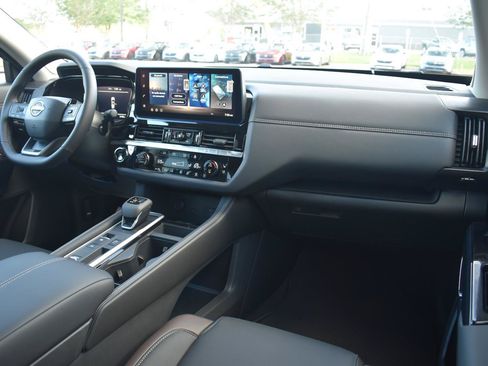 New 2026 Nissan Pathfinder Platinum FWD image 74