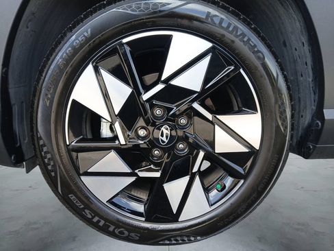 Used 2024 Hyundai Kona SEL FWD image 14