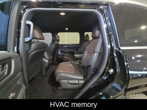 Used 2025 Nissan Armada Platinum w/ Convenience Package AWD/4WD image 8