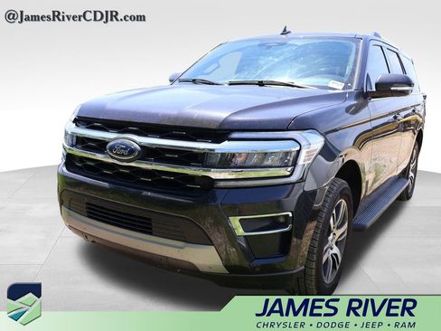 Used 2024 Ford Expedition Limited RWD image 2