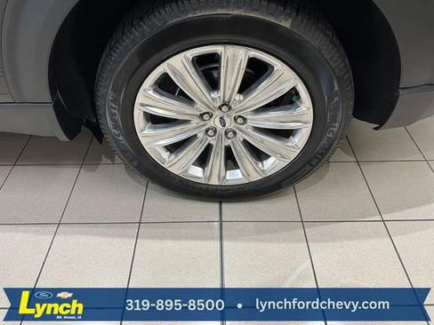 Used 2023 Ford Explorer Limited w/ Limited Technology Package AWD/4WD image 36