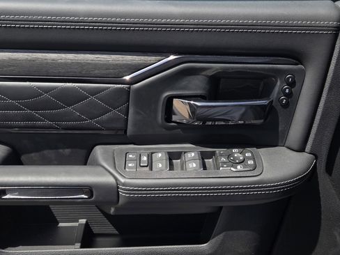 New 2026 RAM 2500 Limited AWD/4WD image 15
