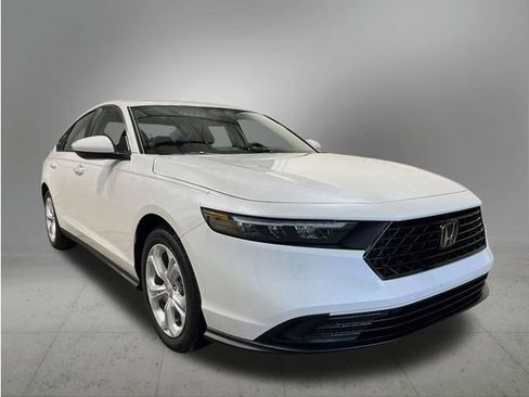 New 2026 Honda Accord LX image 8