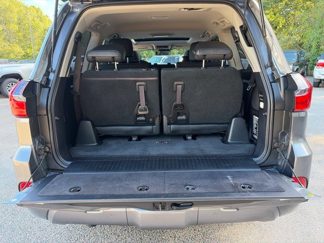 Used 2017 Lexus LX 570 4WD w/ Luxury Package image 13