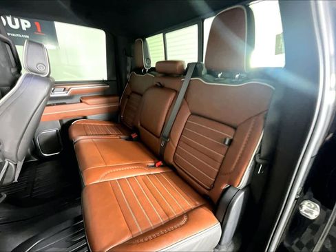 Certified 2025 GMC Sierra 3500 Denali Ultimate image 20