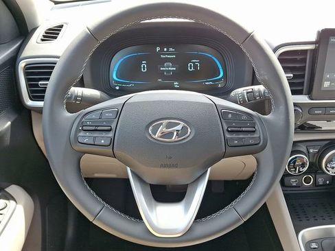 New 2026 Hyundai Venue SEL FWD image 10