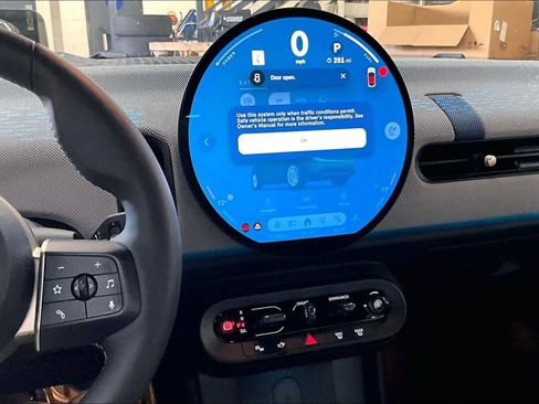 Certified 2025 MINI Cooper S image 9