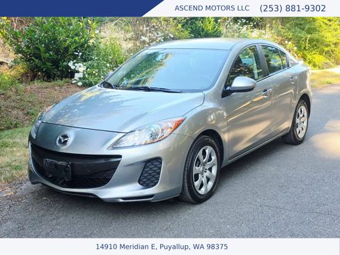 Used 2013 MAZDA MAZDA3 i Sport FWD image 1