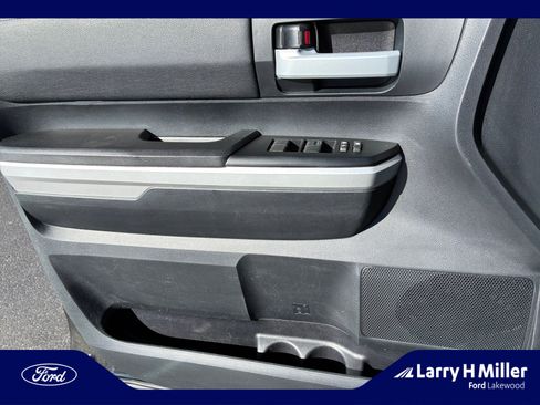 Used 2015 Toyota Tundra SR5 w/ T4 Package image 13