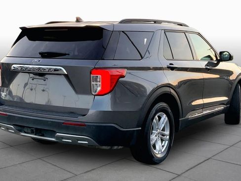 Used 2021 Ford Explorer XLT w/ Equipment Group 202A RWD image 12