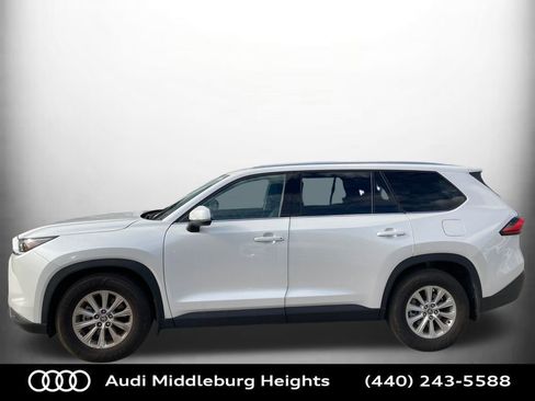 Used 2024 Toyota Grand Highlander XLE image 4