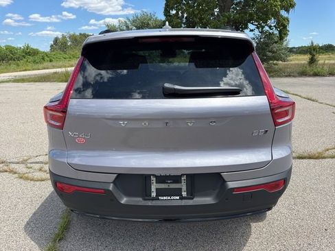 New 2026 Volvo XC40 B5 Ultra w/ Protection Package Premier image 4