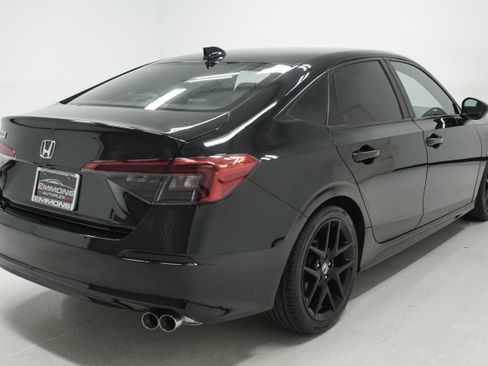 Used 2023 Honda Civic Sport image 4
