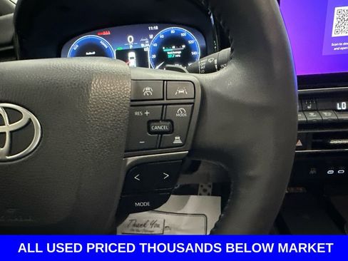 Used 2025 Toyota Camry XSE FWD image 26
