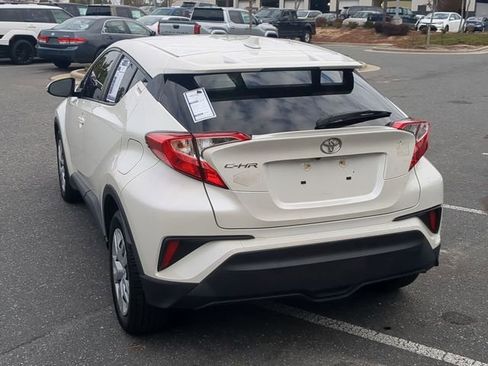 Used 2021 Toyota C-HR LE image 6