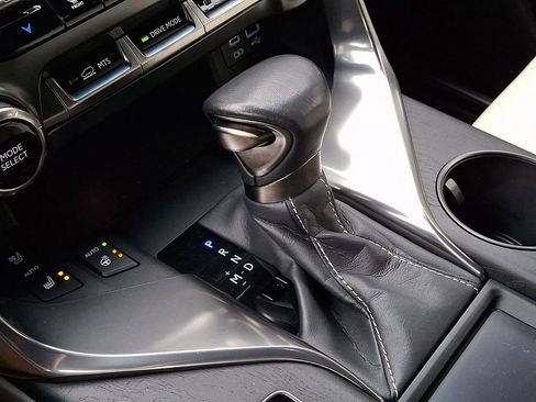 Used 2023 Lexus LX 600 4WD w/ Appearance Package image 16