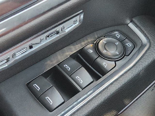 Used 2025 GMC Sierra 1500 Denali AWD/4WD image 22