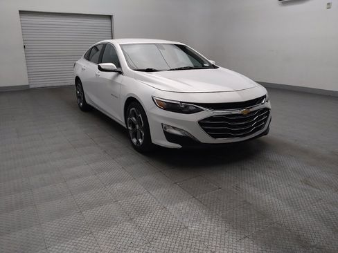 Used 2020 Chevrolet Malibu LT FWD image 13